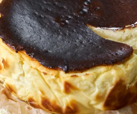 Tarta vasca de queso quemado al vapor
