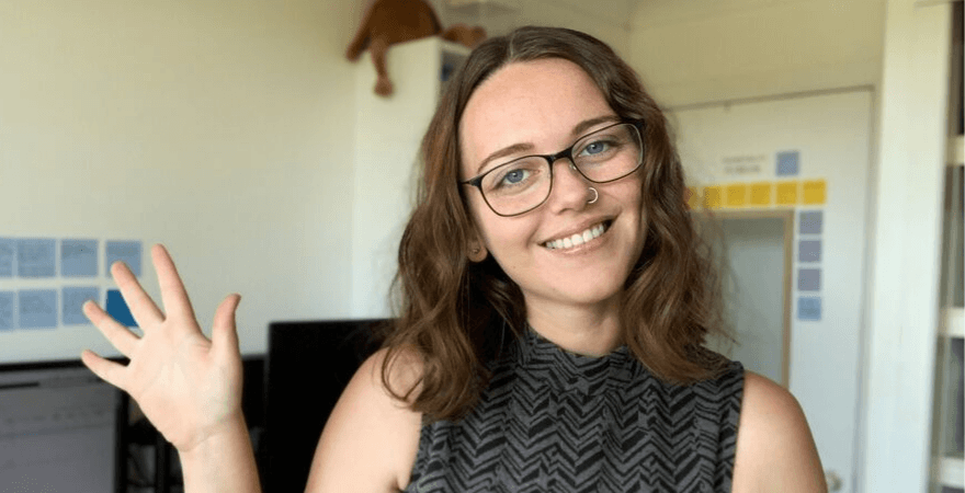 Successful dropshipper Emma Reid shares how she creates winning Facebook ads