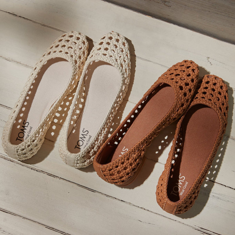 Laydown image of the brown sugar woven basket weave Briella Flat Laydown image of the brown sugar woven basket weave Briella Flat