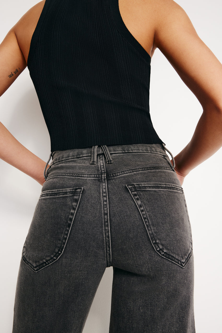 GOOD WAIST CROPPED PALAZZO JEANS | BLACK329 View 4 - model: Size 0 |